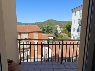 Quadrilocale in Vendita a Amelia, 55'000€, 75 m², arredato