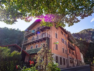 Bilocale in Vendita a Antey Saint Andrè, 90'000&euro;, 33 m², arredato