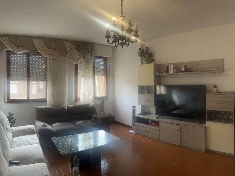 Appartamento in Vendita a Ponsacco, 162'000€, 130 m², arredato, con Box