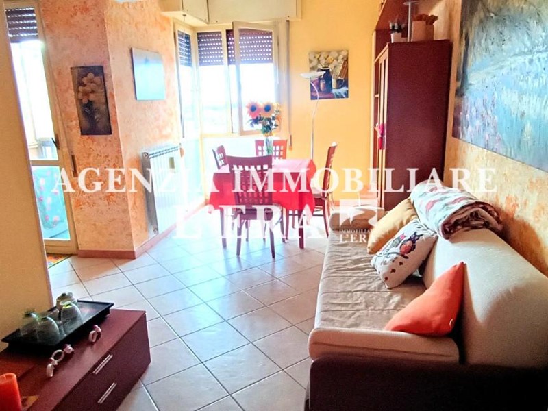 Trilocale in Vendita a Pontedera, 94'000€, 55 m², arredato