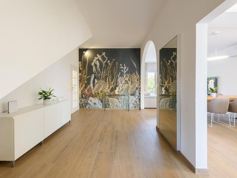 Appartamento in Affitto a Forte dei Marmi, 6'000€, 200 m², arredato