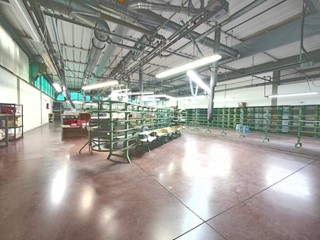 Capannone in Vendita a Cerreto Guidi, zona Stabbia, 1'050'000€, 1591 m²