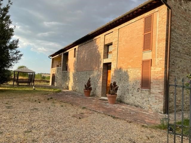 Casa di corte in Vendita a Siena, 750'000€, 240 m²