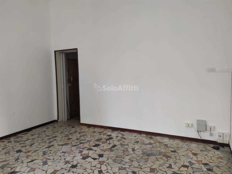 Capannone in Affitto a Modena, 470&euro;, 30 m²