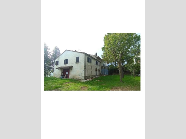 Casa Indipendente in Vendita a Montescudo Monte Colombo, 135'000€, 220 m²