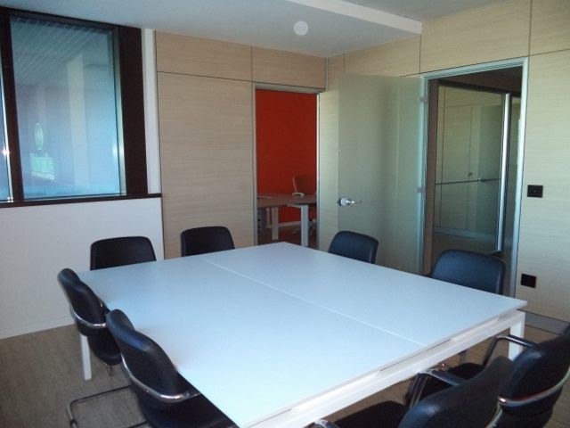 Ufficio in Affitto a San Benedetto del Tronto, 1'100€, 110 m², arredato, con Box