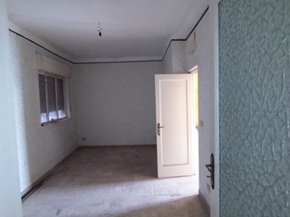 Appartamento in Vendita a Vizzini, zona via Vittorio Emanuele Primo, 28'000€, 180 m²