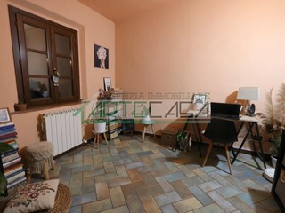 Bilocale in Vendita a Calcinaia, 78'000€, 50 m², arredato