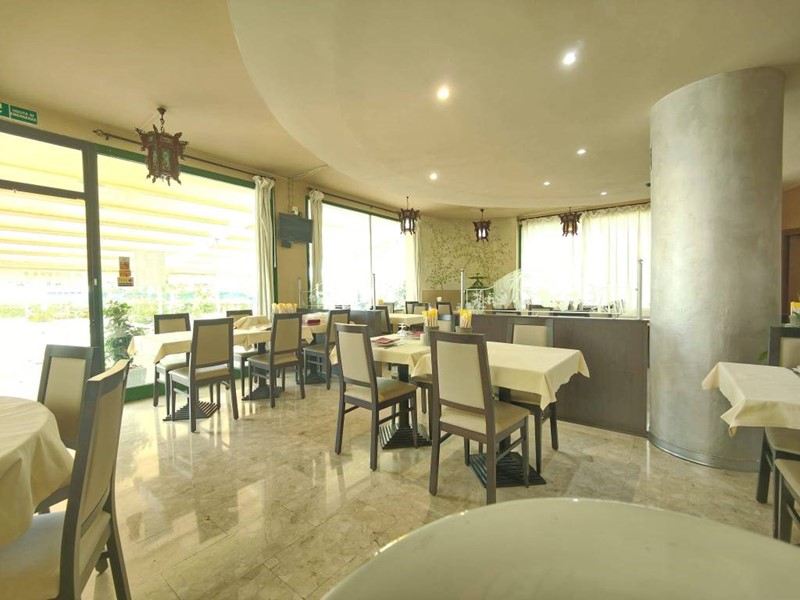 Negozio in Vendita a Fucecchio, 70'000€, 360 m²