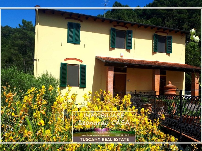 Casale in Vendita a Vinci, 430'000€, 190 m²