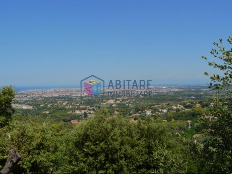Villa in Vendita a Livorno, zona Montenero, 1'090'000&euro;, 285 m²