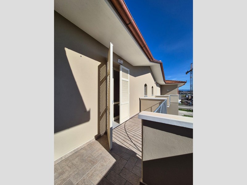 Trilocale in Vendita a Fucecchio, 210'000€, 75 m², con Box