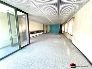 Negozio in Vendita a Lugo di Vicenza, 270'000&euro;, 480 m²