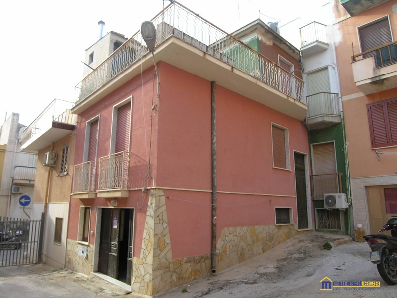 Casa Indipendente in Vendita a Pachino, 55'000€, 100 m²