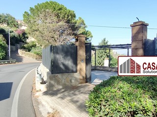 Villa in Vendita a Altavilla Milicia, 519'000€, 250 m²