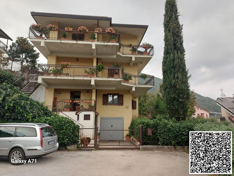 Villa in Vendita a Monteforte Irpino, 289'000€, 400 m²