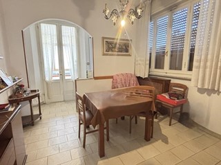 Villa in Vendita a Cascina, zona Casciavola, 460'000€, 225 m², con Box