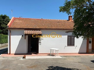 Casa Indipendente in Vendita a Rosignano Marittimo, zona Nibbiaia, 135'000€, 70 m², arredato