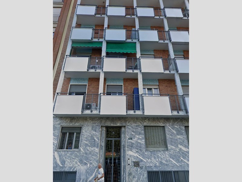 Bilocale in Vendita a Torino, zona Zona Santa Rita, 103'000€, 61 m²