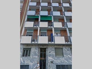 Bilocale in Vendita a Torino, zona Zona Santa Rita, 103'000€, 61 m²