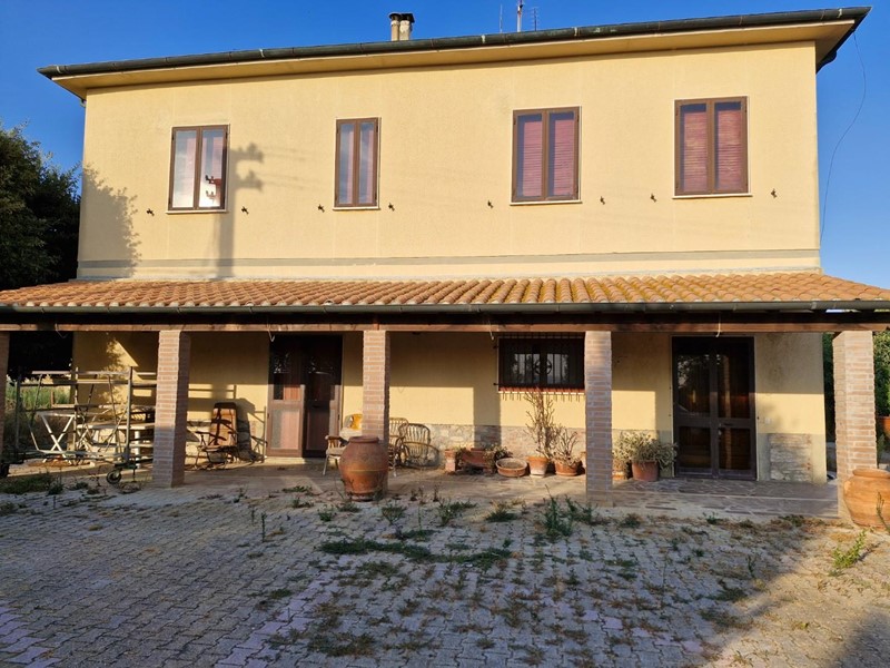 Casale in Vendita a Campiglia Marittima, zona Casalappi, 550'000&euro;, 226 m², arredato