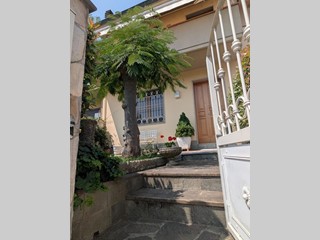 Casa Indipendente in Vendita a Cerreto Guidi, zona Lazzeretto, 249'000€, 150 m², con Box