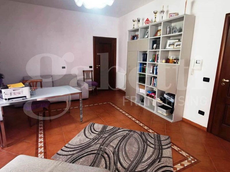 Villa in Vendita a Paceco, 285'000€, 300 m²