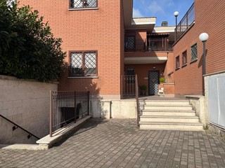 Magazzino in Vendita a Fonte Nuova, 9'500&euro;, 16 m²