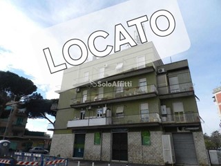 Bilocale in Affitto a Roma, zona Rebibbia-San Basilio-Torraccia, 850€, 61 m², arredato