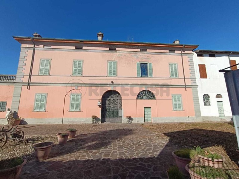 Casa Indipendente in Vendita a Ticengo, 250'000€, 1000 m²