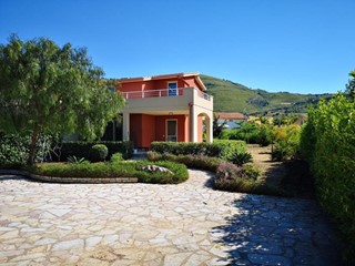 Casa Semi Indipendente in Vendita a Castellammare del Golfo, 285'000€, 110 m²