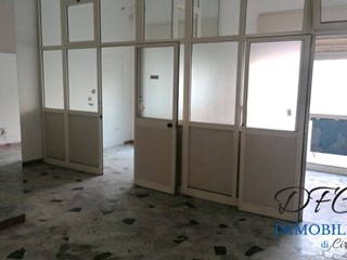 Negozio in Affitto a Afragola, 300€, 50 m²