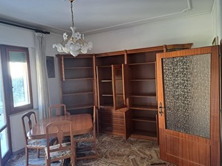 Appartamento in Vendita a Fucecchio, 115'000€, 115 m², arredato, con Box