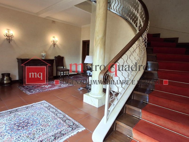 Villa in Vendita a San Giuliano Terme, zona Pontasserchio, 650'000€, 313 m²