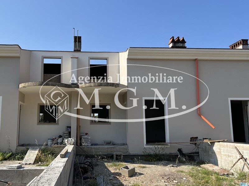 Villetta a schiera in Vendita a Santa Maria a Monte, zona Montecalvoli Alto, 220'000€, 180 m²