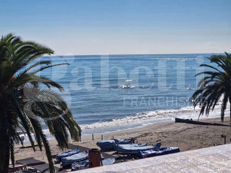 Bilocale in Vendita a Ceriale, 360'000€, 45 m²