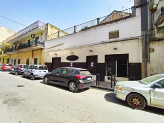 Negozio in Vendita a Caivano, 90'000€, 70 m²
