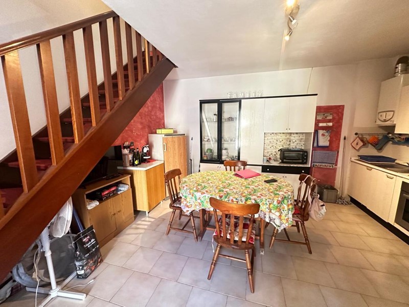 Quadrilocale in Vendita a Luni, zona Luni Mare, 168'000€, 91 m²