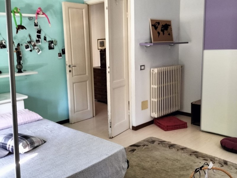 Appartamento in Vendita a Carrara, zona Avenza, 195'000€, 150 m²