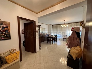 Appartamento in Vendita a Mazara del Vallo, 150'000€, 160 m², con Box