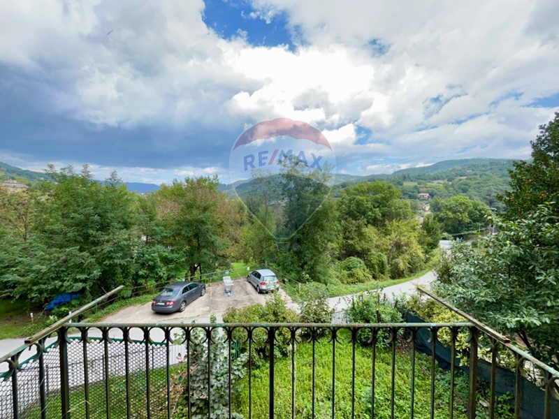 Casa Indipendente in Vendita a Alto Reno Terme, zona Ponte della Venturina, 59'000€, 230 m²