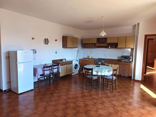 Bilocale in Vendita a Oliveri, 65'000€, 70 m², arredato