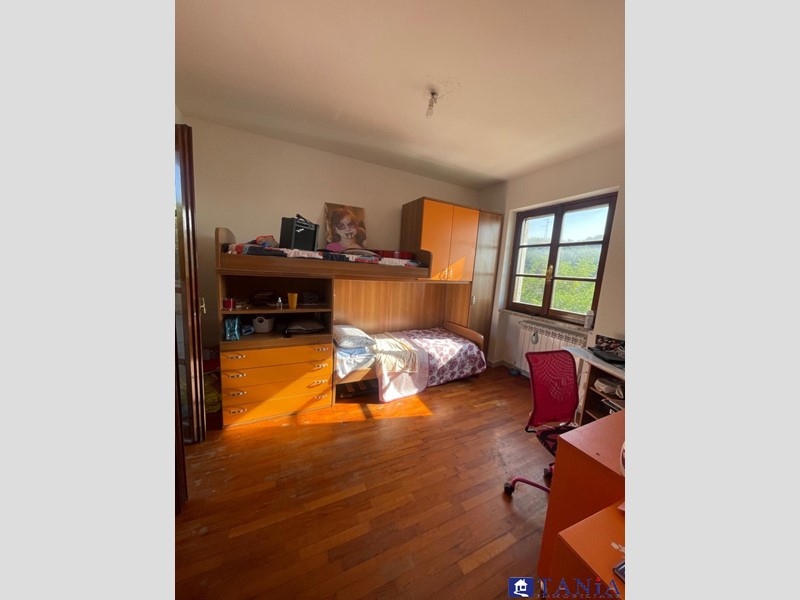 Casa Indipendente in Vendita a Carrara, 599'000€, 200 m²