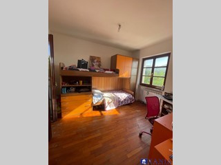 Casa Indipendente in Vendita a Carrara, 599'000€, 200 m²