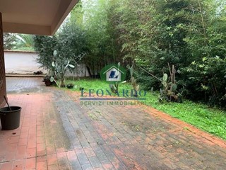 Appartamento in Vendita a Montecatini Terme, 240'000€, 145 m²