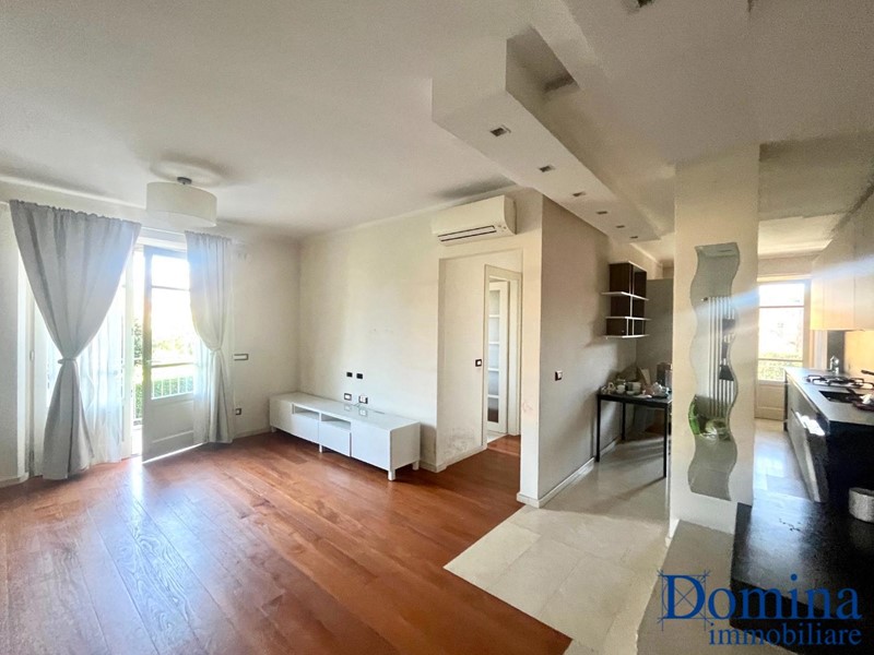 Trilocale in Vendita a Massa, zona Marina di Massa, 420'000€, 90 m², con Box