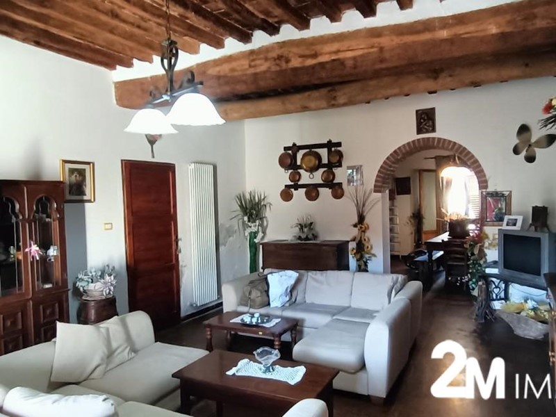 Casa di corte in Vendita a Vecchiano, zona Nodica, 365'000€, 316 m², con Box