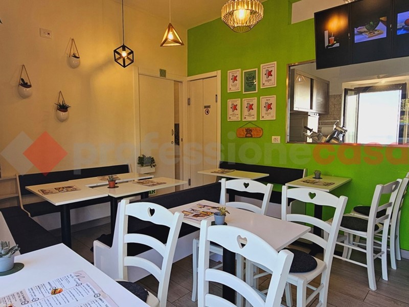 Attività commerciale in Vendita a San Gimignano, 85'000€, 50 m²