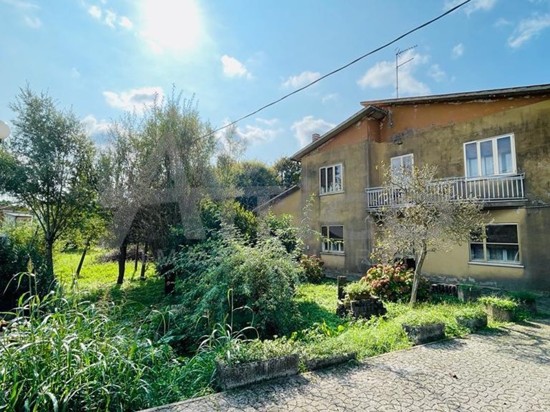 Casa Indipendente in Vendita a Rovigo, 150'000€, 150 m², con Box