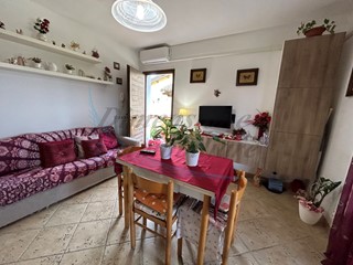 Trilocale in Vendita a Rosignano Marittimo, zona Vada, 147'000€, , arredato